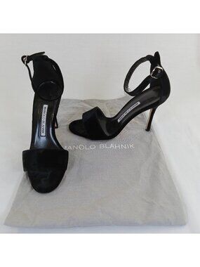 Manolo Blahnik Tres Black Velvet Ankle Strap Stiletto Heels Sandals EU 36 US 6